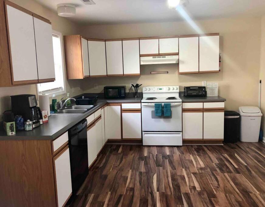 Welcomingtownhome - King Bed - Long Term Stays - Unc Chapel Hill Zewnętrze zdjęcie