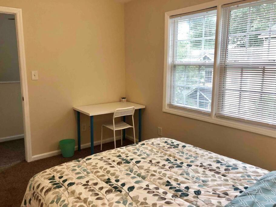 Welcomingtownhome - King Bed - Long Term Stays - Unc Chapel Hill Zewnętrze zdjęcie