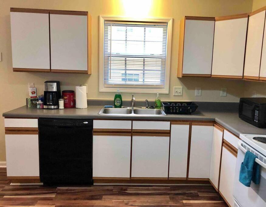 Welcomingtownhome - King Bed - Long Term Stays - Unc Chapel Hill Zewnętrze zdjęcie