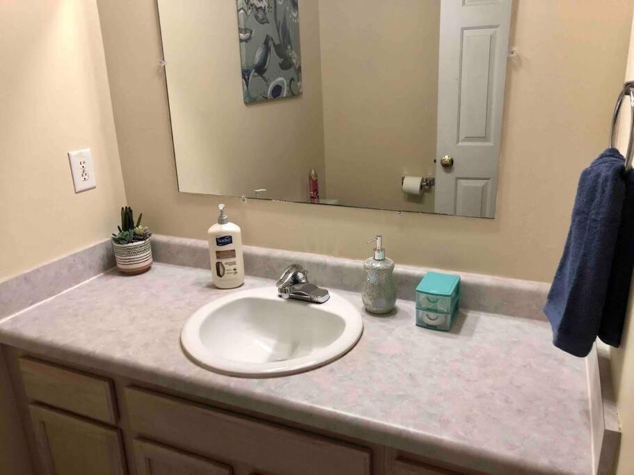 Welcomingtownhome - King Bed - Long Term Stays - Unc Chapel Hill Zewnętrze zdjęcie